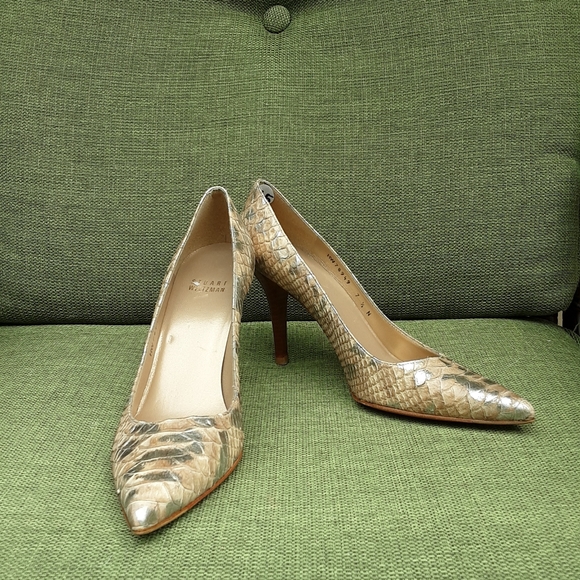 Stuart Weitzman Shoes - Stuart Weitzman snakeskin leather metallic pump
